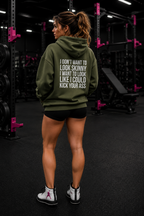 I DON’T WANT TO LOOK SKINNY, I WANT TO LOOK LIKE I CAN KICK YOUR ASS – Unisex Heavy Blend™ Hooded Sweatshirt (White Logo) 🤍
